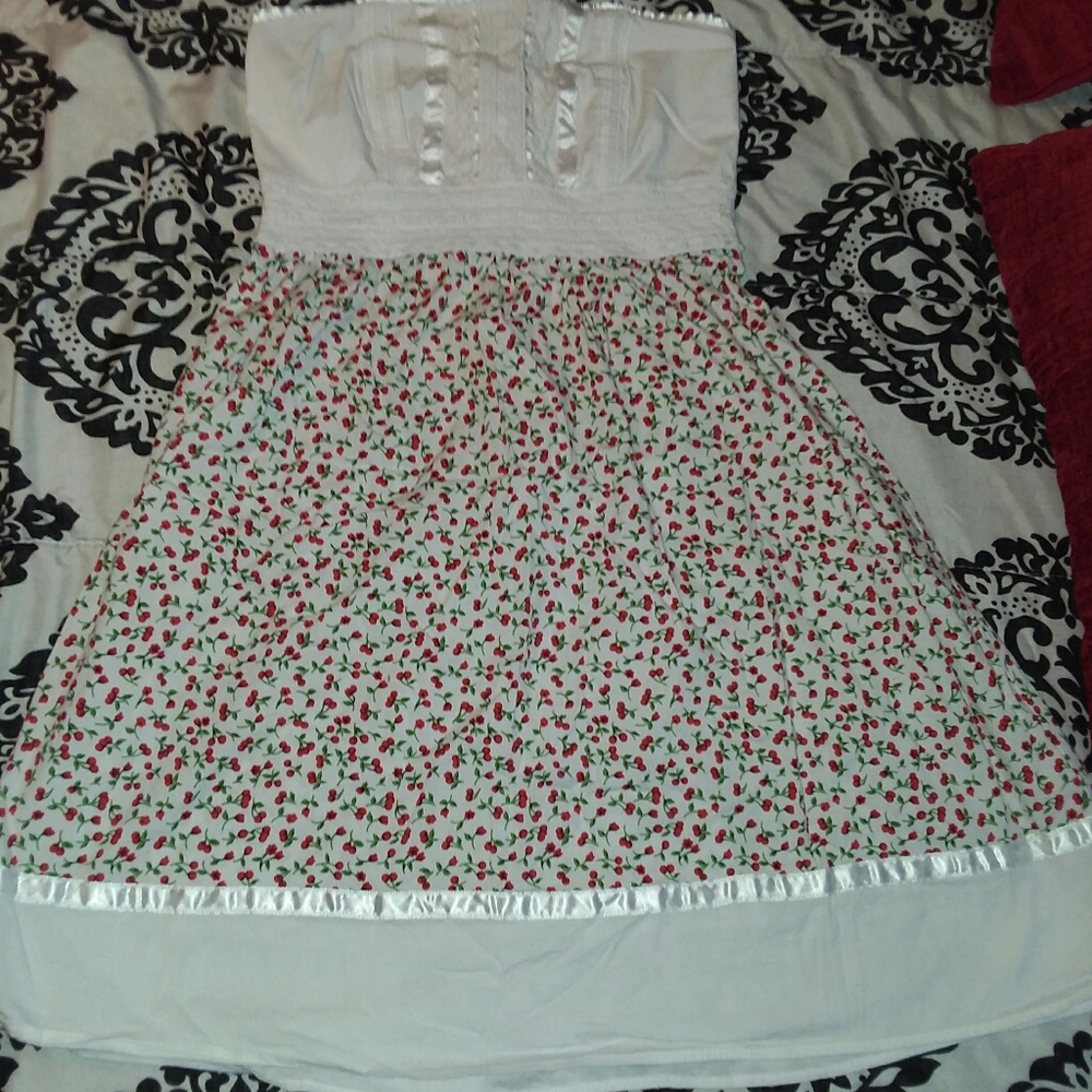 Strapless dress size small